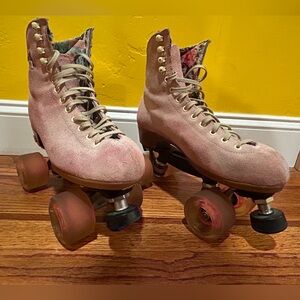 Moxi Lolly Skates - Strawberry, Size 8